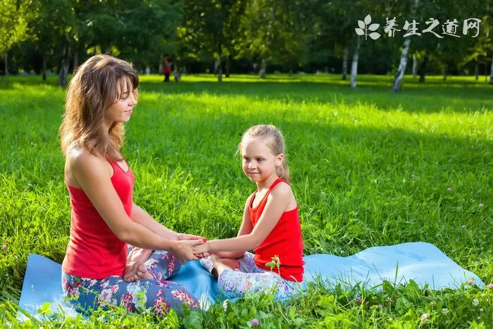 朋友生小孩送什么礼物