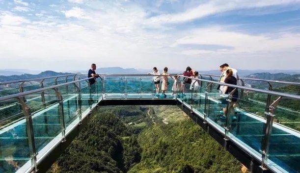 官方辟谣重庆双碑大桥断裂，为什么重庆的建筑修建奇特？