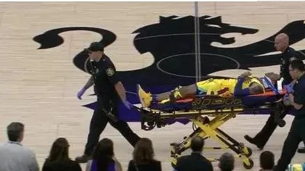 勇士麦考受了什么重伤？