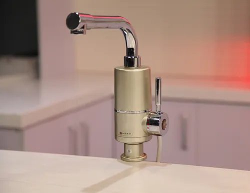 主妇们的冬季暖水福音 电热水龙头价格介绍