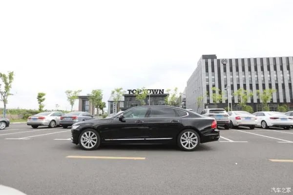 终于有时间了，和大家聊一下提沃尔沃S90一年的感受