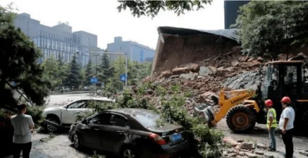 西安明秦王府城墙坍塌，哪个部门应该对此负责？