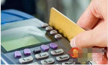 银行卡被盗刷34万该由谁来赔?