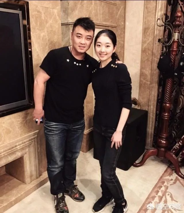 樊振东李子君微博“失联115天”，是吴敬平“棒打鸳鸯”成功？还是小胖一心冲奥运？