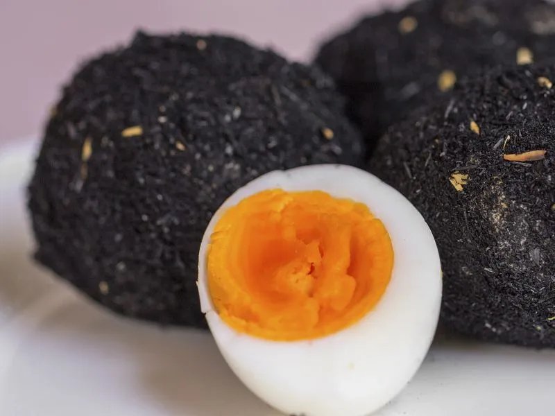 皮蛋被外媒评为“最恶心食物”，含铅高会慢性中毒？告诉你答案