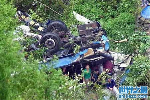 中国最惨的十大车祸：每起均造成严重的伤亡 