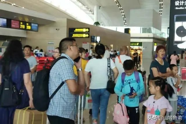 如何看待学生旅客3月31前机票可免费退改签？