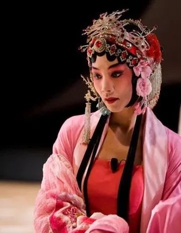 金星和汉斯离婚了吗?