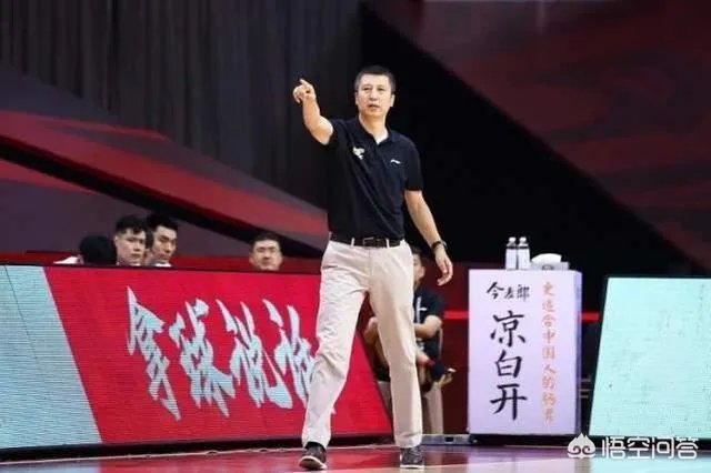 郭士强正式签约广州男篮，他的年薪有多少？会比辽宁时期高吗？