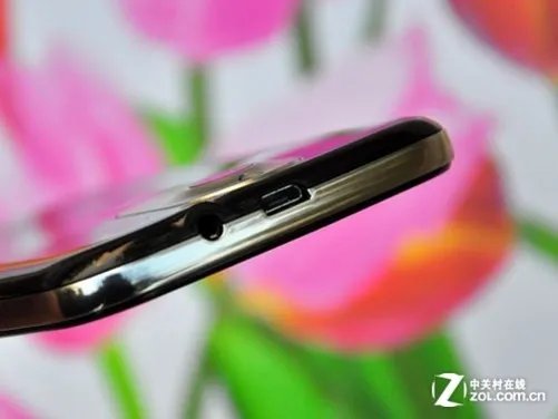 9.2毫米+杜比音效 双卡双核先锋E80w评测