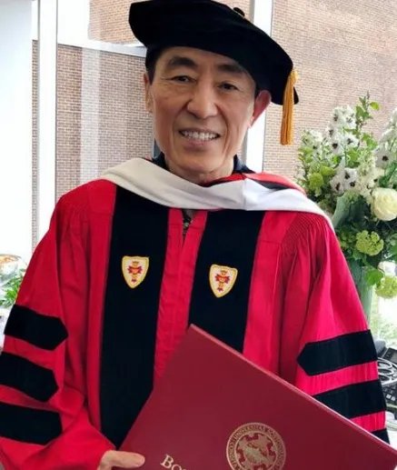 张艺谋为什么要谋吐槽低头族？