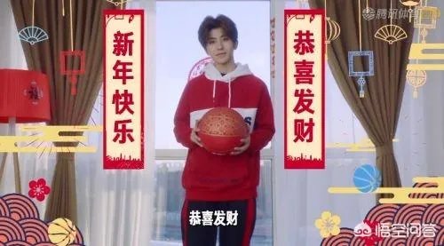 如何看待杨超越参与世界杯抽签？