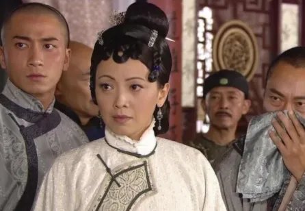 《巾帼枭雄》第一部每个人的结局?