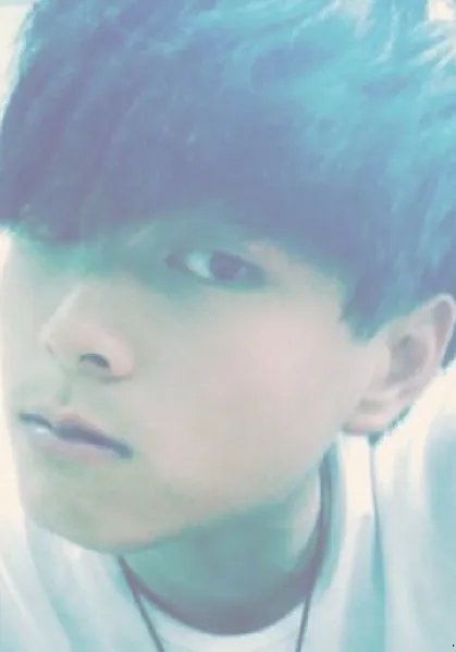 求一个15岁帅哥的照片