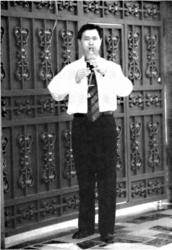 七孔葫芦丝吹奏方法，以及手势