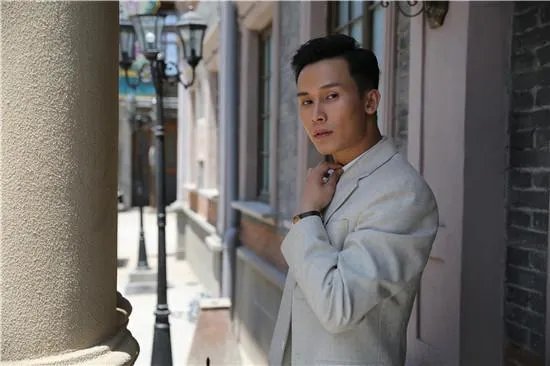 电视剧《黑狐之风影》讲了什么故事？