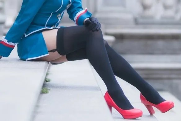 简直快乐！日本迷你裙之日的领域狂欢：小姐姐晒美照