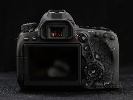 高端全画幅单反 佳能6D2(24-105)成都14500元