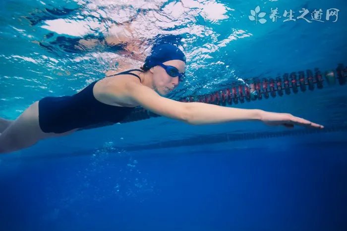 1969年属鸡2021年幸运色是什么