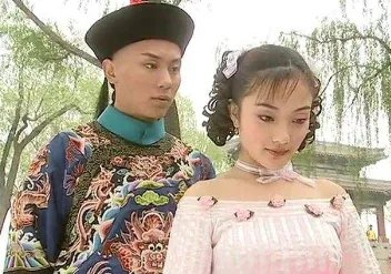 李小璐早就被李晨“追”到手，看了李小璐的青春照才知道原因，长啥样？