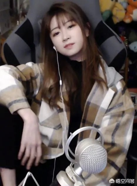 Dota Ti9开战后，亮点竟然在解说身上，她会成为DOTA比赛最火的女解说吗？