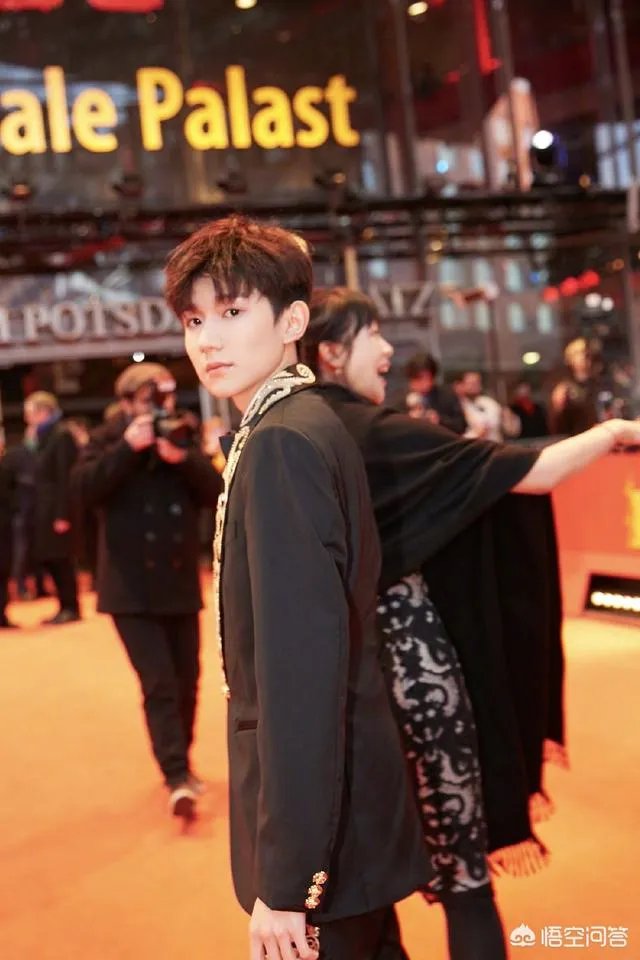 王源吸烟事件不知各位大佬怎么看？