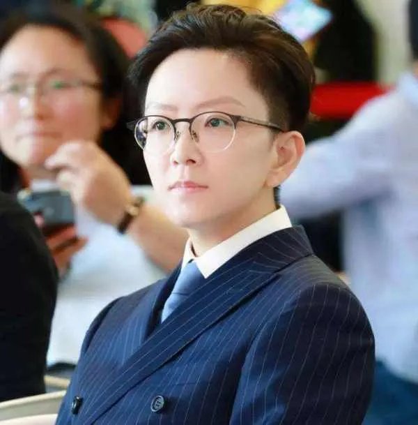 王佩瑜是京剧第一女老生，为什么这么说呢？