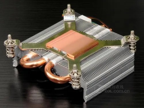 超薄设计 超频三刀锋S85散热器简评