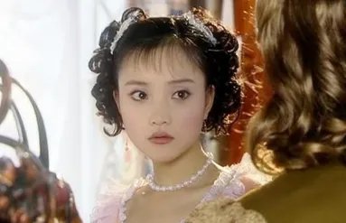 李小璐早就被李晨“追”到手，看了李小璐的青春照才知道原因，长啥样？